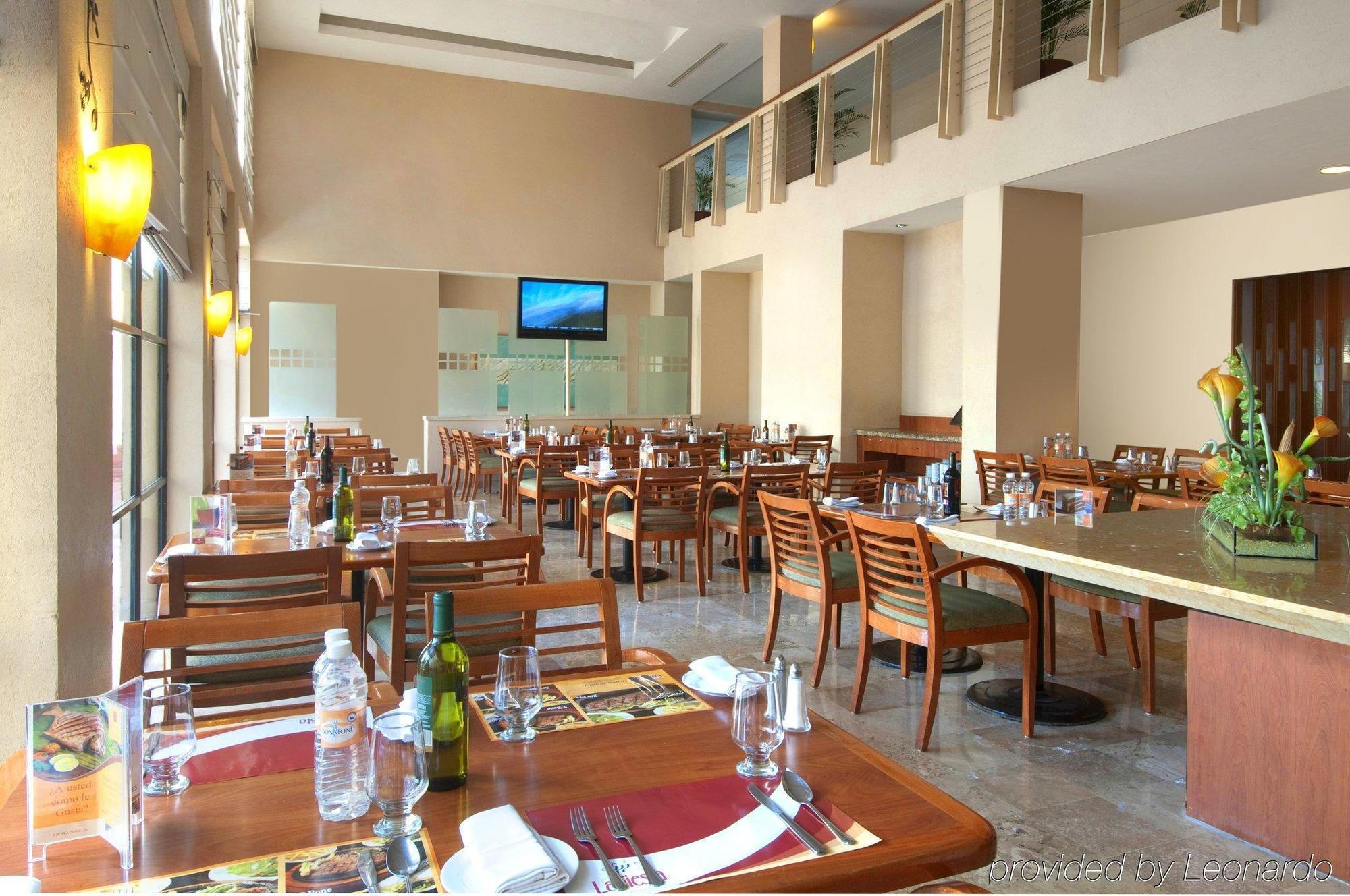 Fiesta Inn Poza Rica Restaurant foto